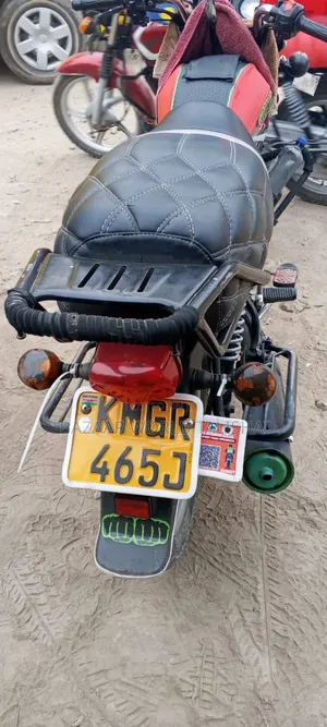 TVS HLX 125 2016 Red