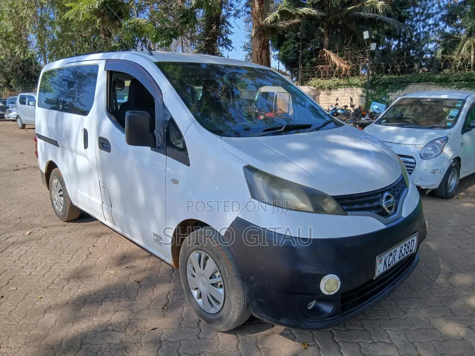 Nissan NV200 2011 White