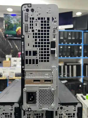 Desktop Computer HP EliteDesk 705 8GB AMD Ryzen 5 SSD 256GB