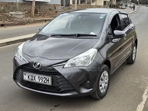 Toyota Vitz 1.0 FWD 5dr 2019 Gray