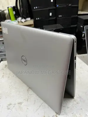 Laptop Dell Inspiron 5565 4GB Intel Core i3 HDD+SSD 1T