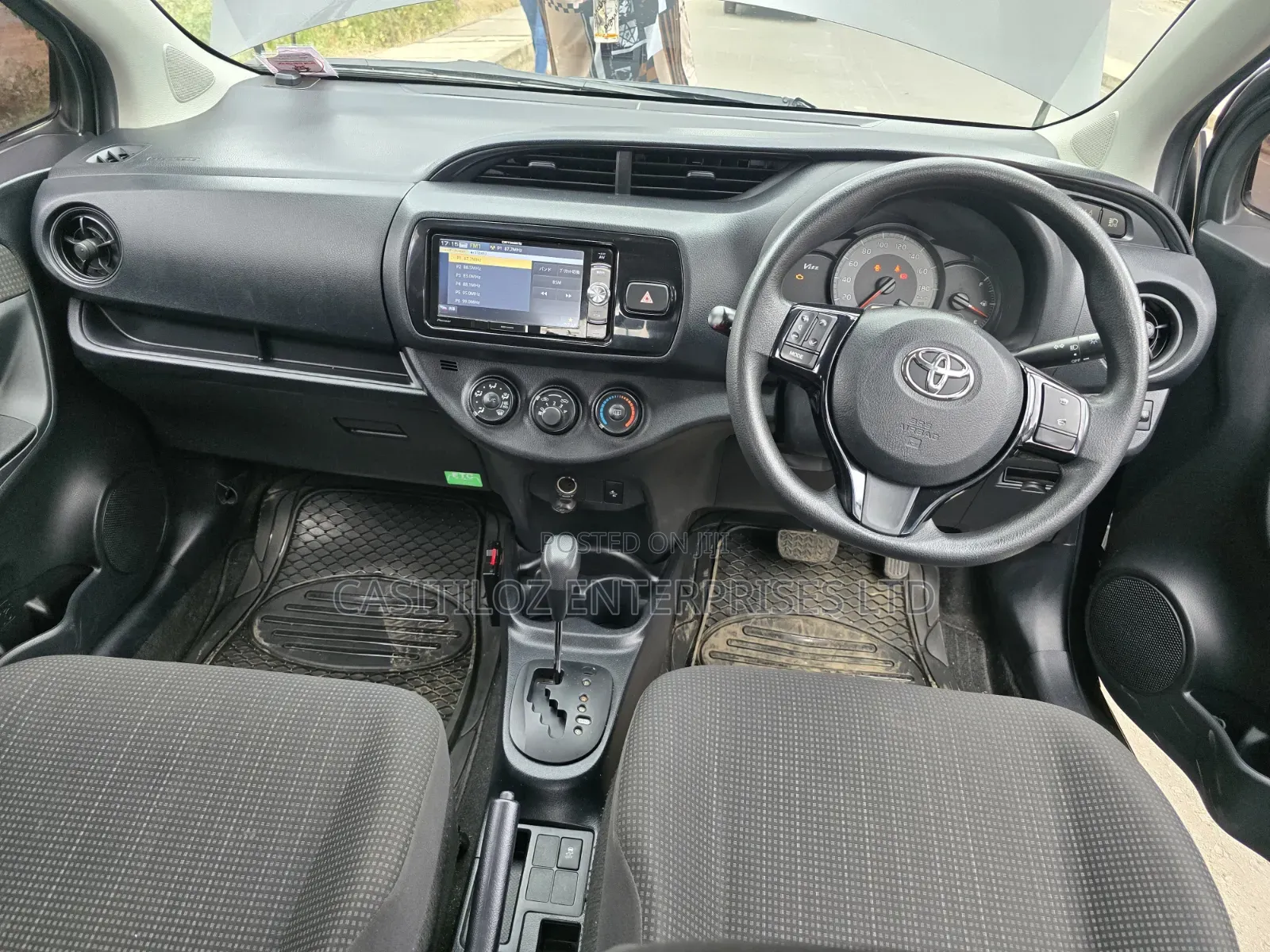 Toyota Vitz 1.0 FWD 5dr 2019 Gray