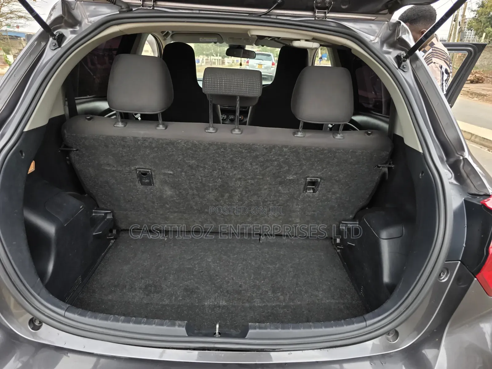 Toyota Vitz 1.0 FWD 5dr 2019 Gray