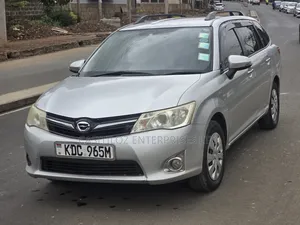 Toyota Corolla Fielder 1.5 Petrol FWD 2014 Silver