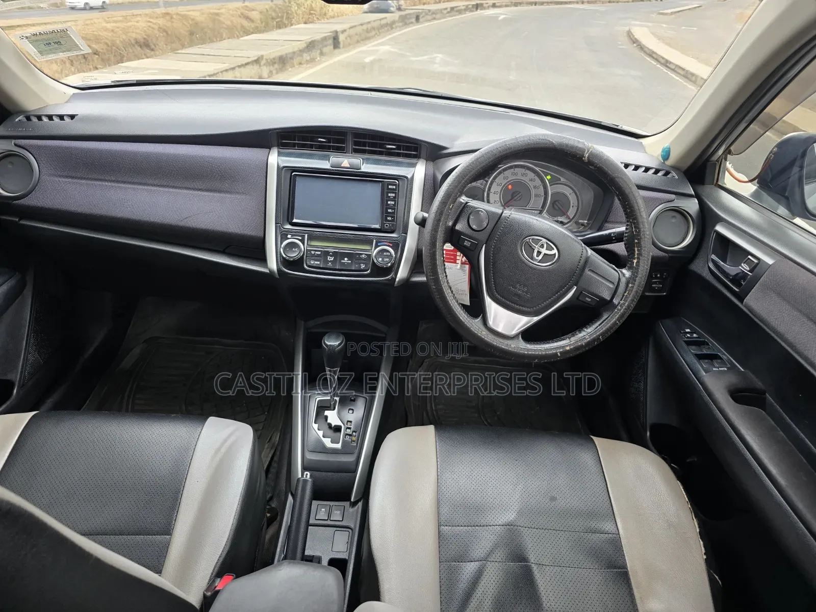Toyota Corolla Fielder 1.5 Petrol FWD 2014 Silver