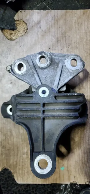 Honda N Wagon Engine Mounting