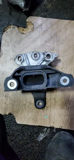 Honda N Wagon Engine Mounting