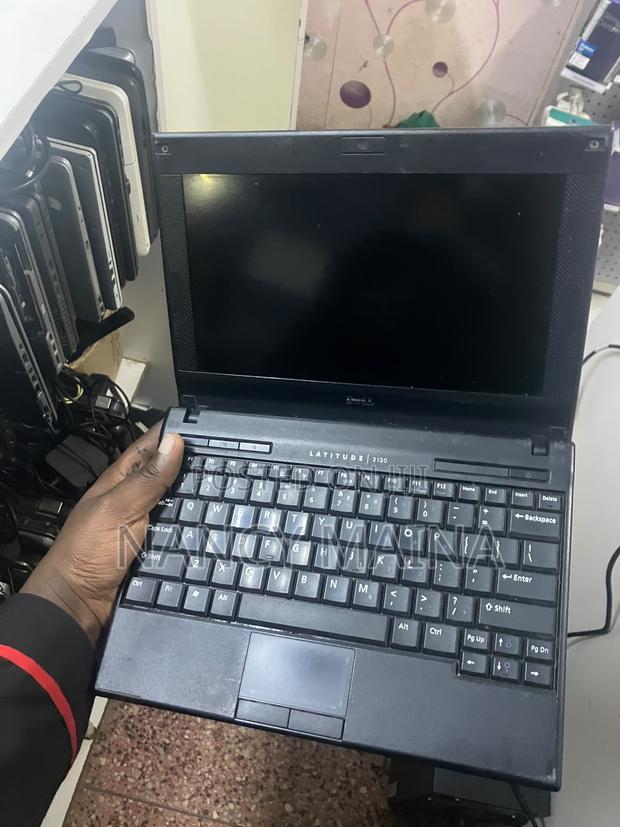 Laptop Dell Latitude 2120 2GB HDD+SSD 256GB