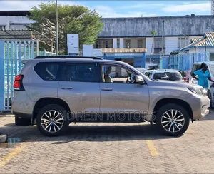 Toyota Land Cruiser Prado 2020 Burgundy