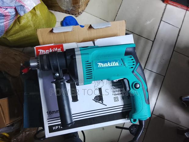 Makita 16mm Heavy-Duty Hammer Drill .