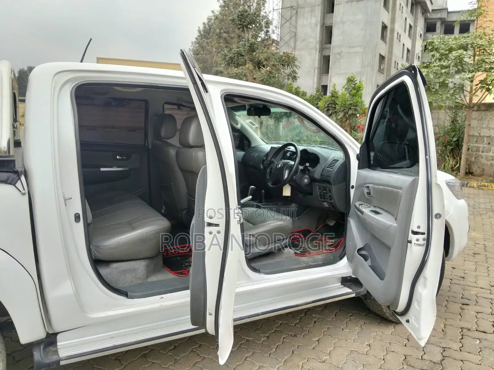 Toyota Hilux 3.0 D-4D 4x4 2014 Pearl