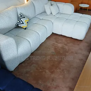 Milky White Bubble L Shaped Seat