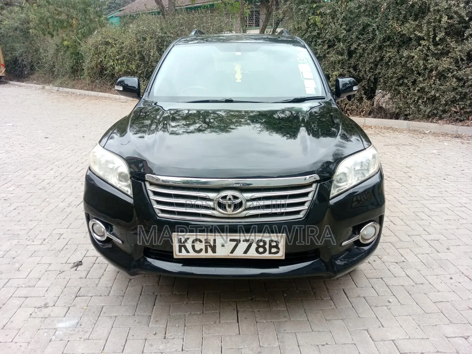 Toyota Vanguard 2010 Black