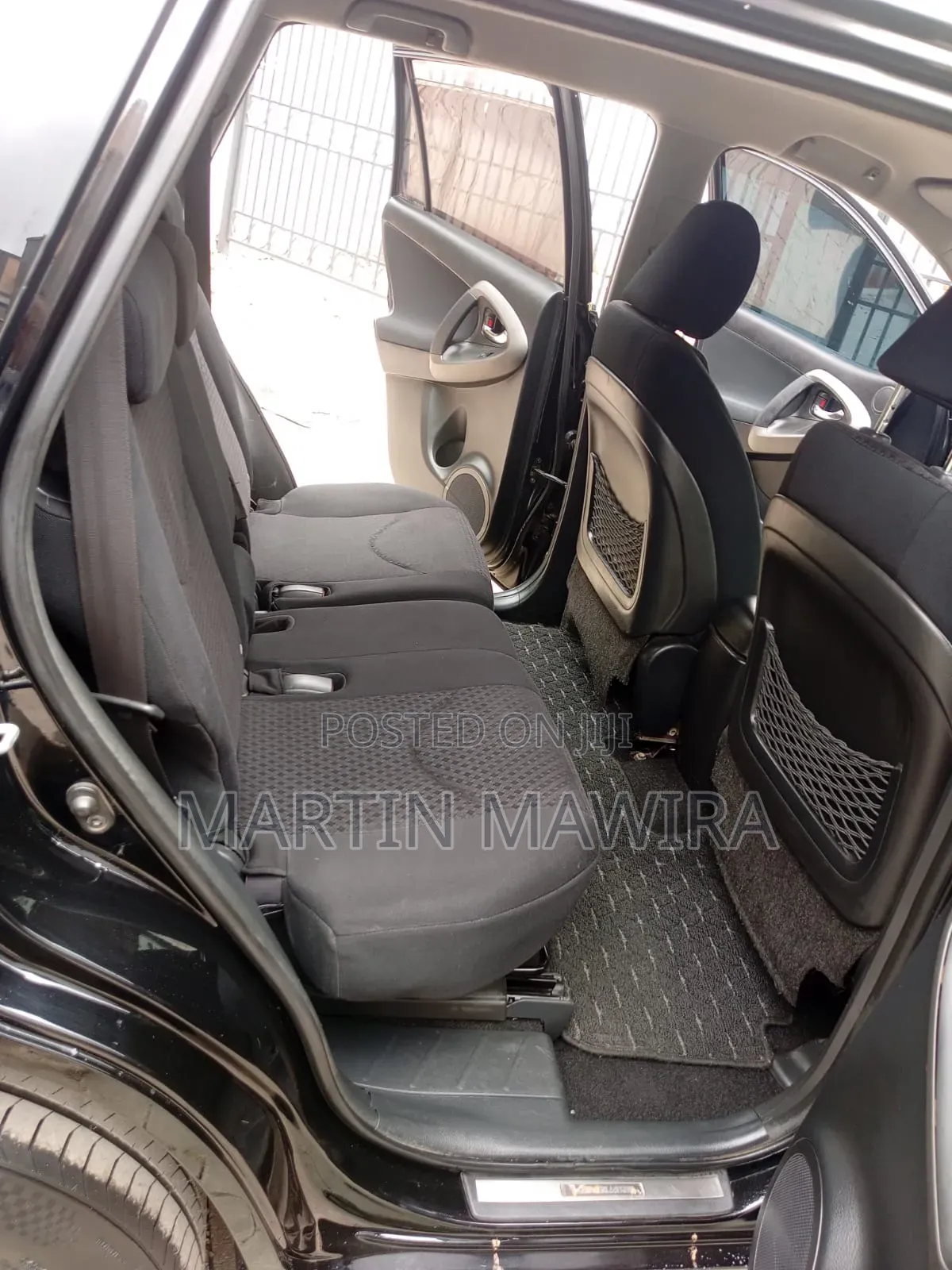 Toyota Vanguard 2010 Black