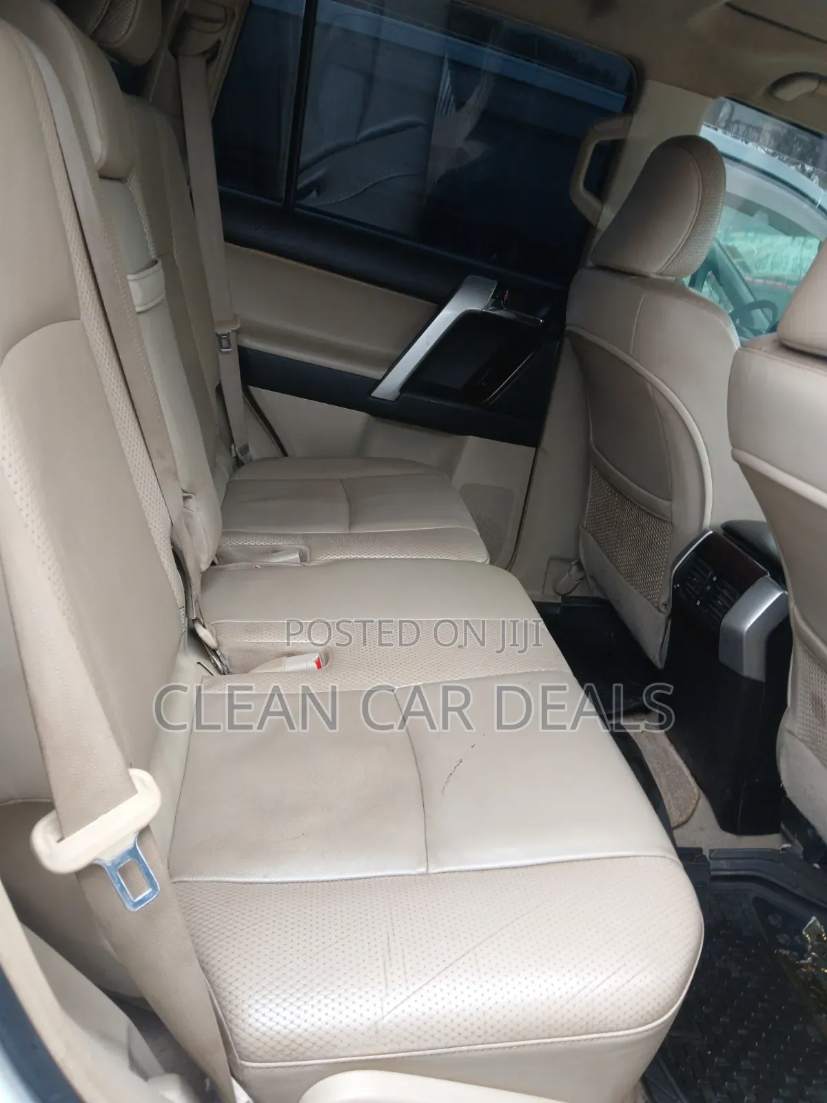 Toyota Land Cruiser Prado 2011 White