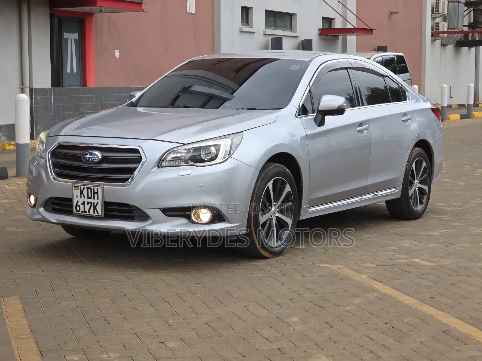 Subaru Legacy 2014 Silver