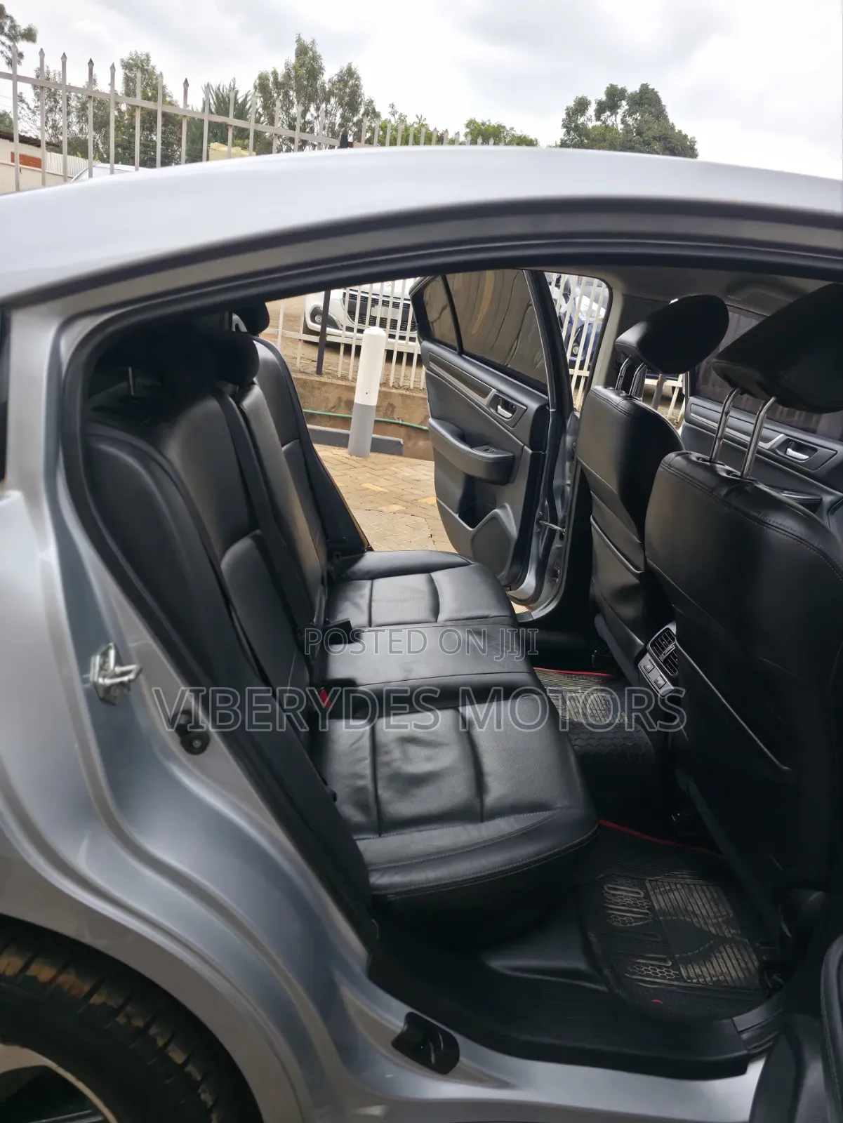 Subaru Legacy 2014 Silver