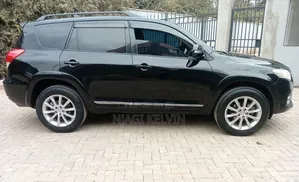 Toyota Vanguard 2010 Black
