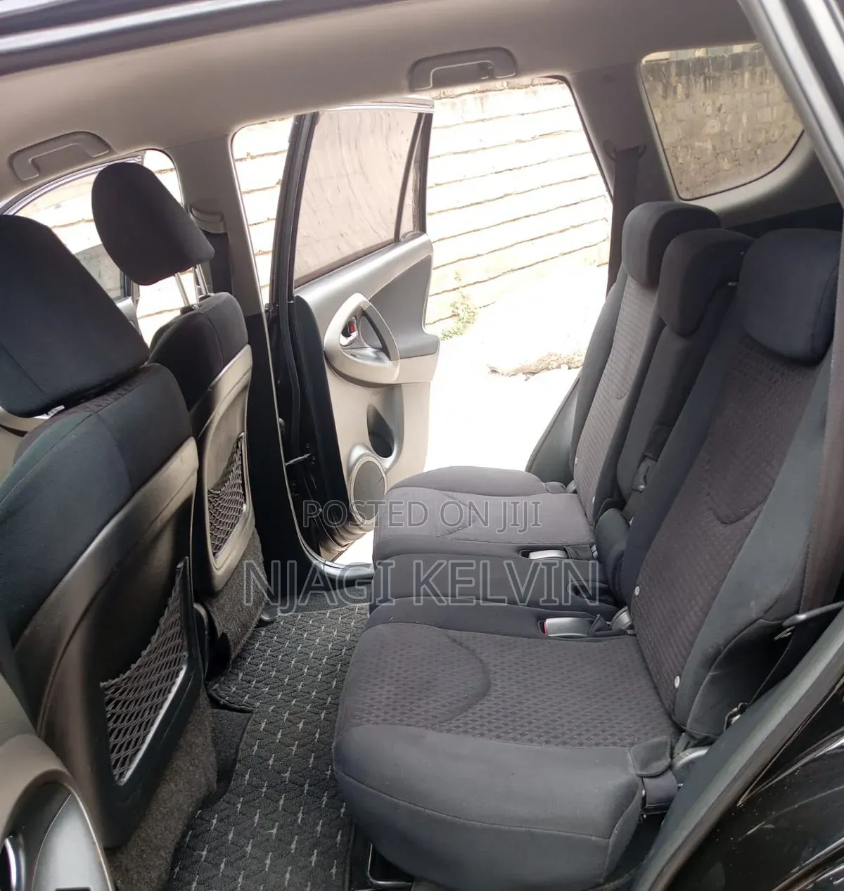 Toyota Vanguard 2010 Black