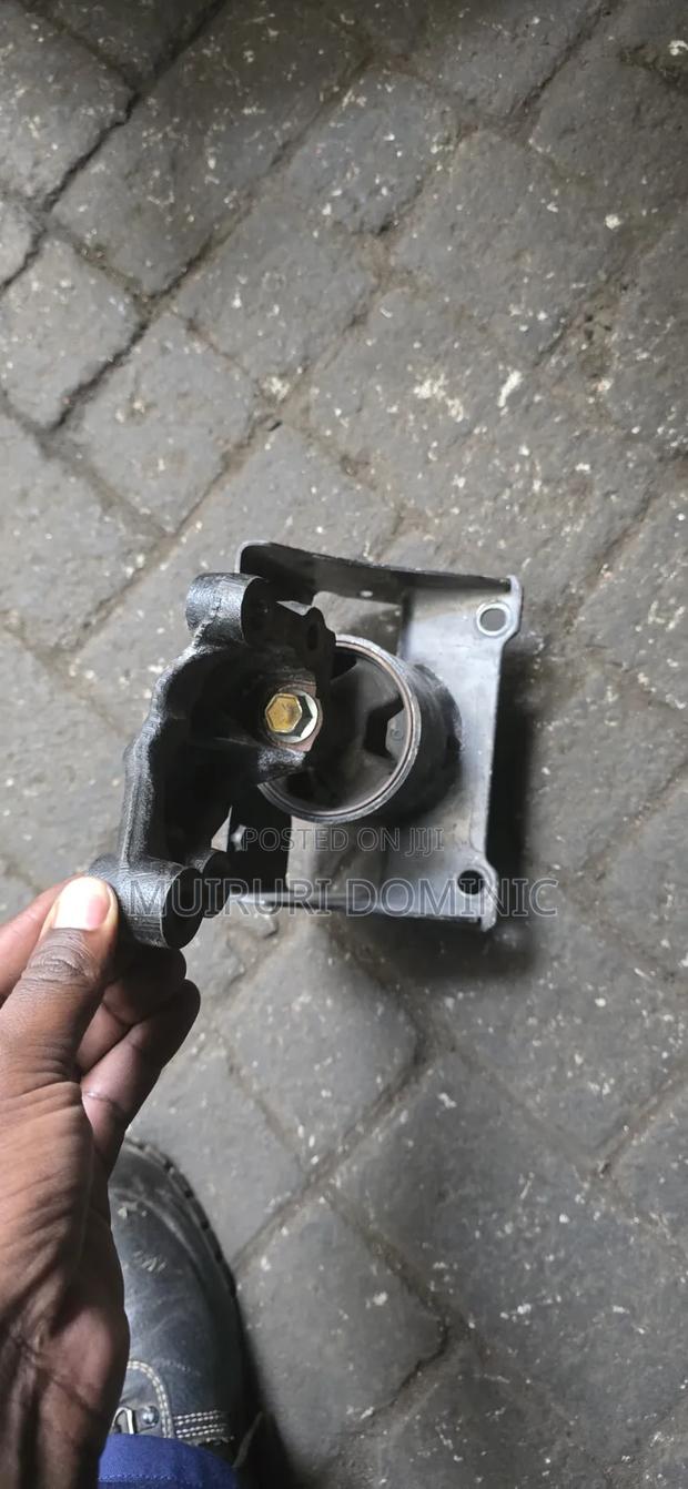 Gearbox Mount - thumbnail 2