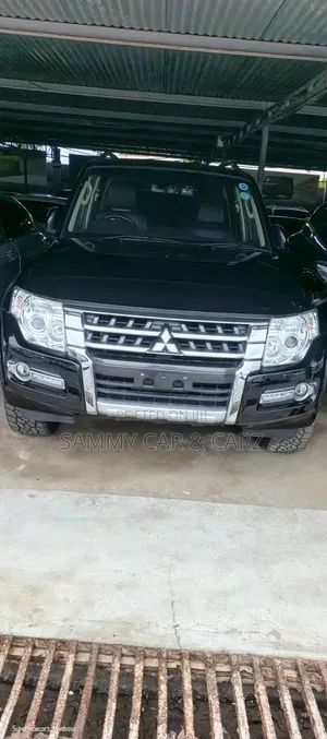 Mitsubishi Pajero Exceed 2019 Black