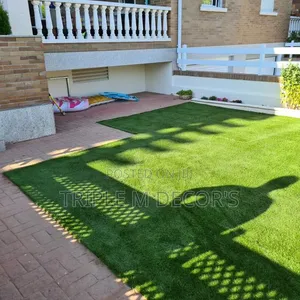 Premium Artificial Turf Flooring for Landscape Renovations