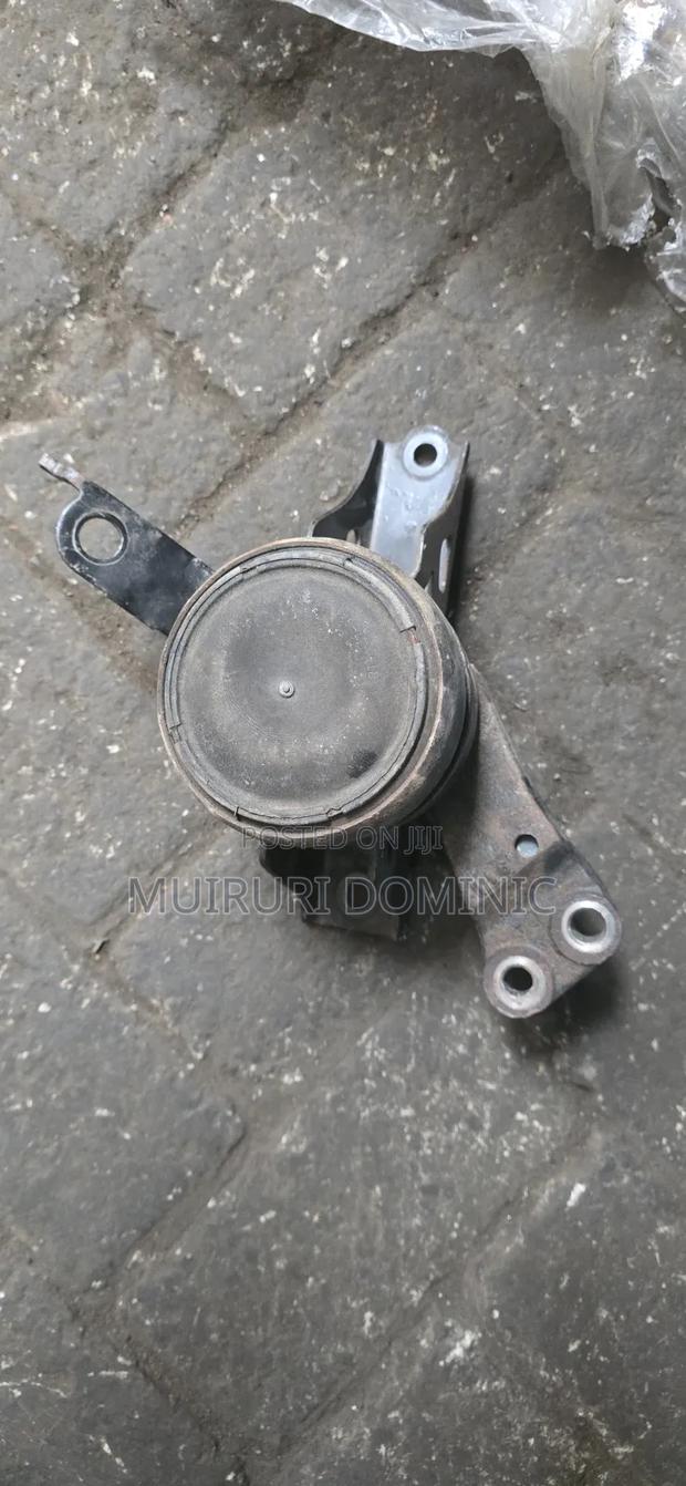 Engine Mount Vitz/Ractis/ - thumbnail 2