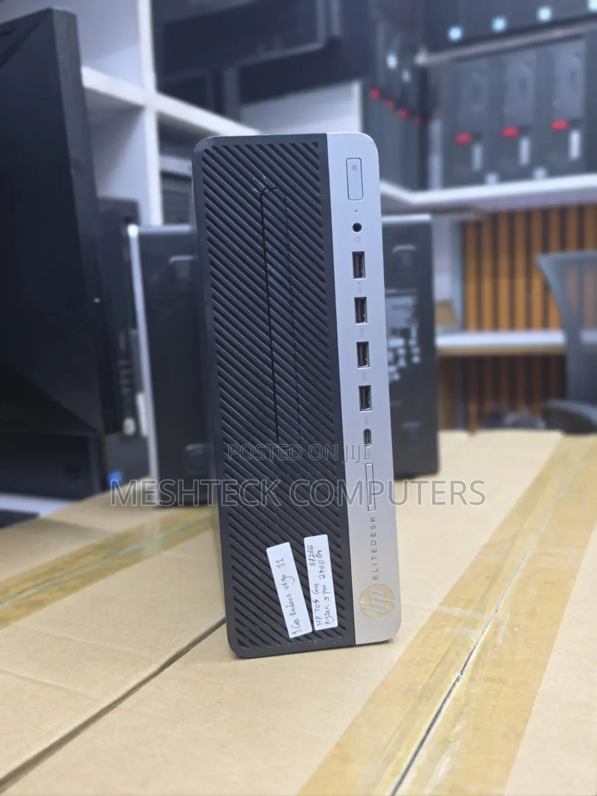 Desktop Computer HP EliteDesk 705 8GB AMD Ryzen 5 SSD 256GB