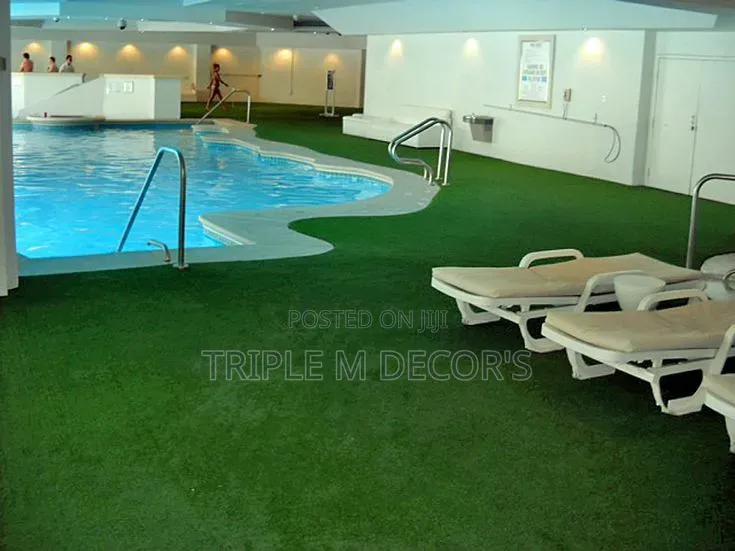 Poolside Outdoor Setup Artificial Lawn Carpet