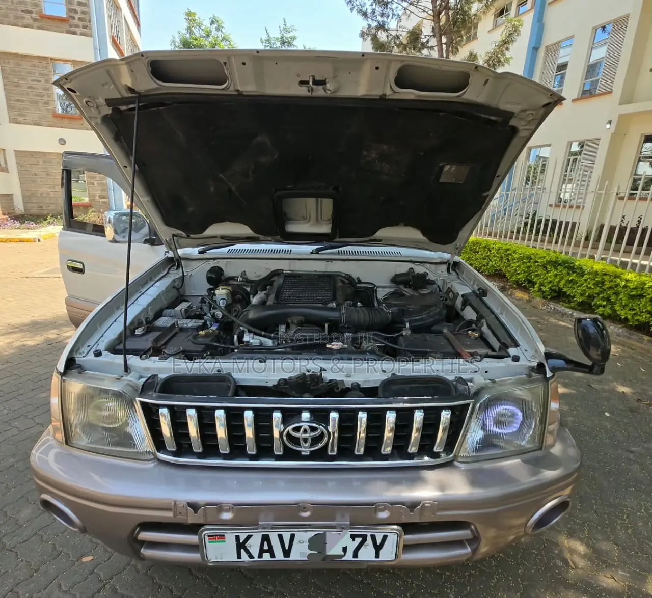 Toyota Land Cruiser Prado 1999 Silver