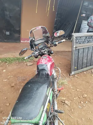 Bajaj Boxer 100 2010 Red