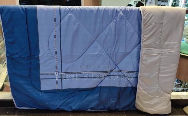 Modern 6 by 6 Binded Duvet Set for Modern Homes Interiors - thumbnail 2