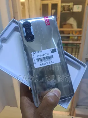 Mobile Phone 256 GB Red