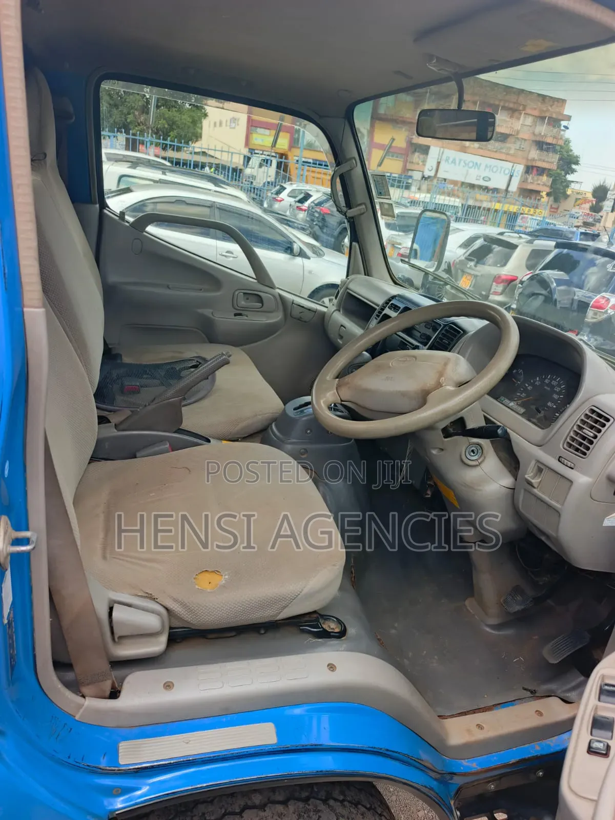 Toyota Dyna 2011 Blue