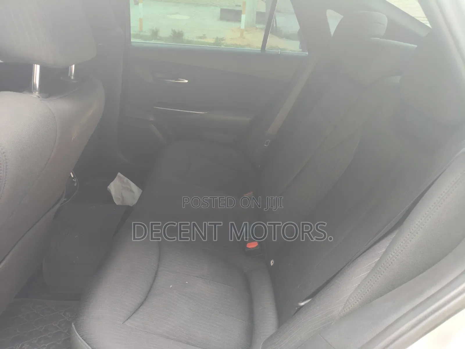 Toyota Crown 2018 Silver