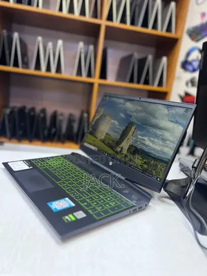Laptop HP Pavilion Gaming Laptop 15-dk2xxx 16GB Intel Core i5 SSD 512GB