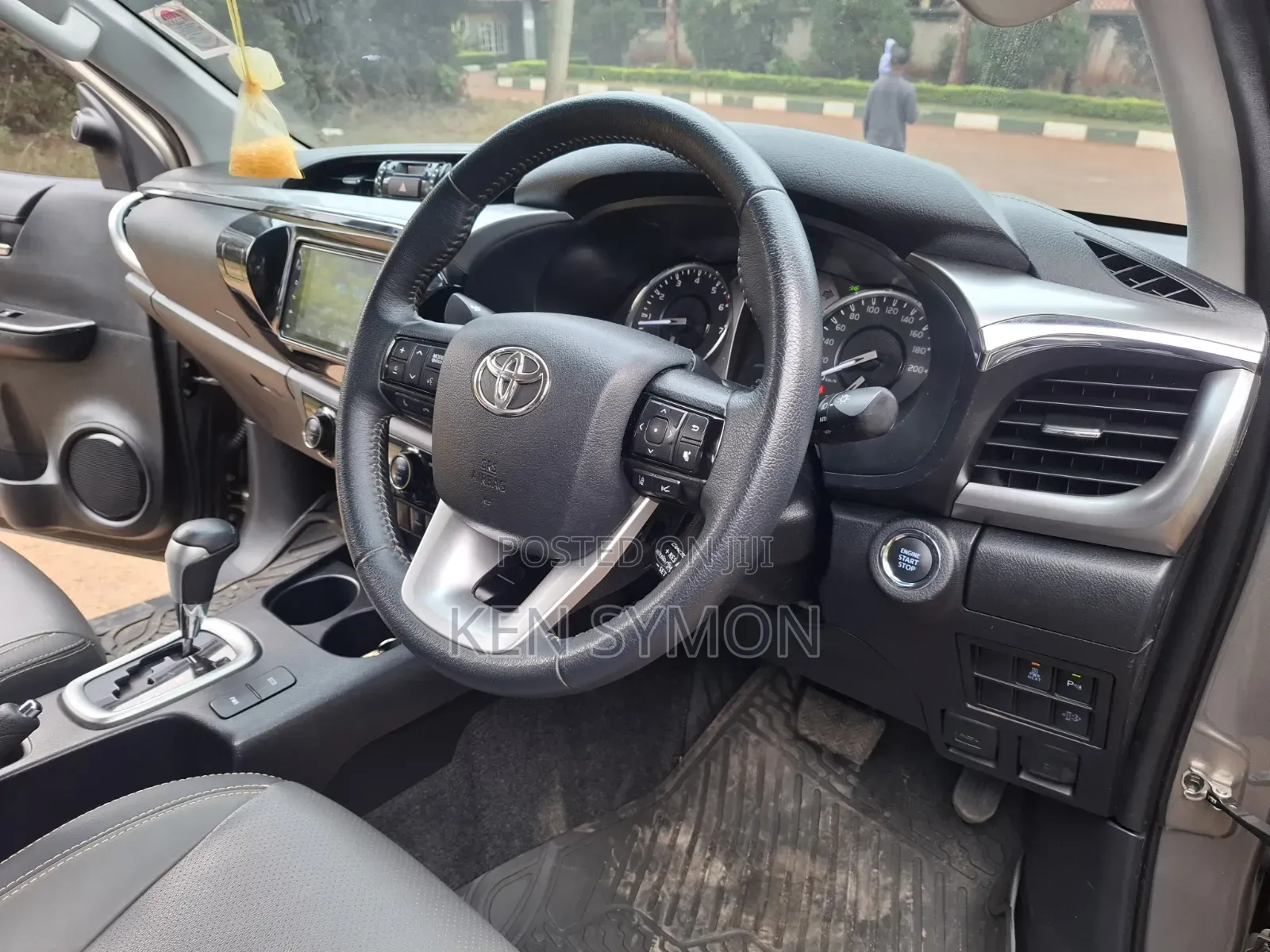 Toyota Hilux Revo Double Cab Deisel 2.4 AWD 2022 Gold