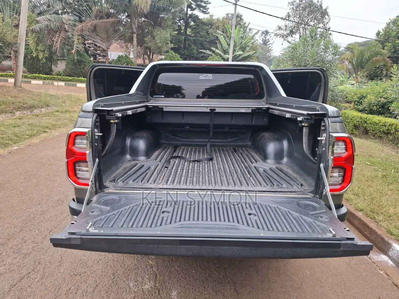 Toyota Hilux Revo Double Cab Deisel 2.4 AWD 2022 Gold
