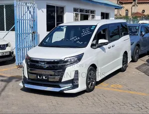 Toyota Noah 2020 Teal