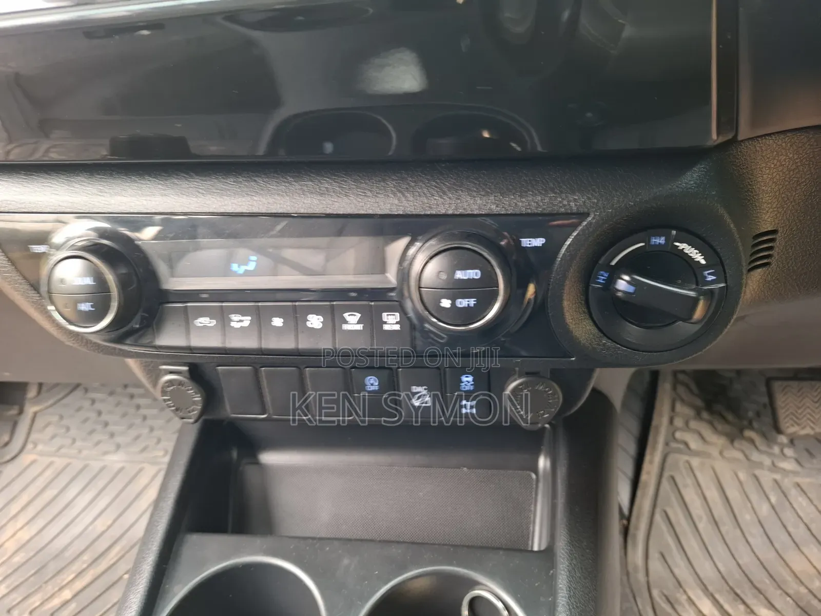 Toyota Hilux Revo Double Cab Deisel 2.4 AWD 2022 Gold