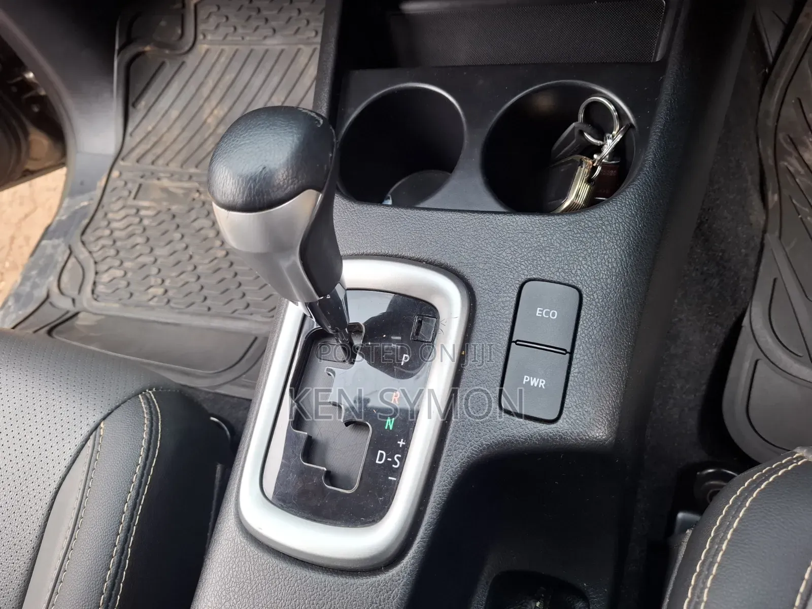 Toyota Hilux Revo Double Cab Deisel 2.4 AWD 2022 Gold