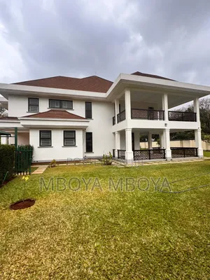 4bdrm Townhouse / Terrace in Karen, Hardy for rent