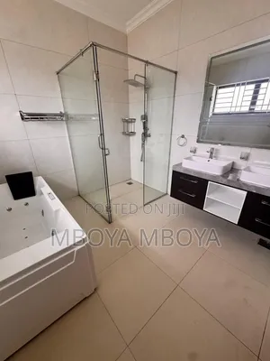 4bdrm Townhouse / Terrace in Karen, Hardy for rent