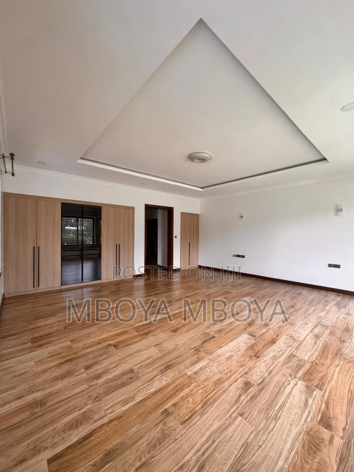 4bdrm Townhouse / Terrace in Karen, Hardy for rent