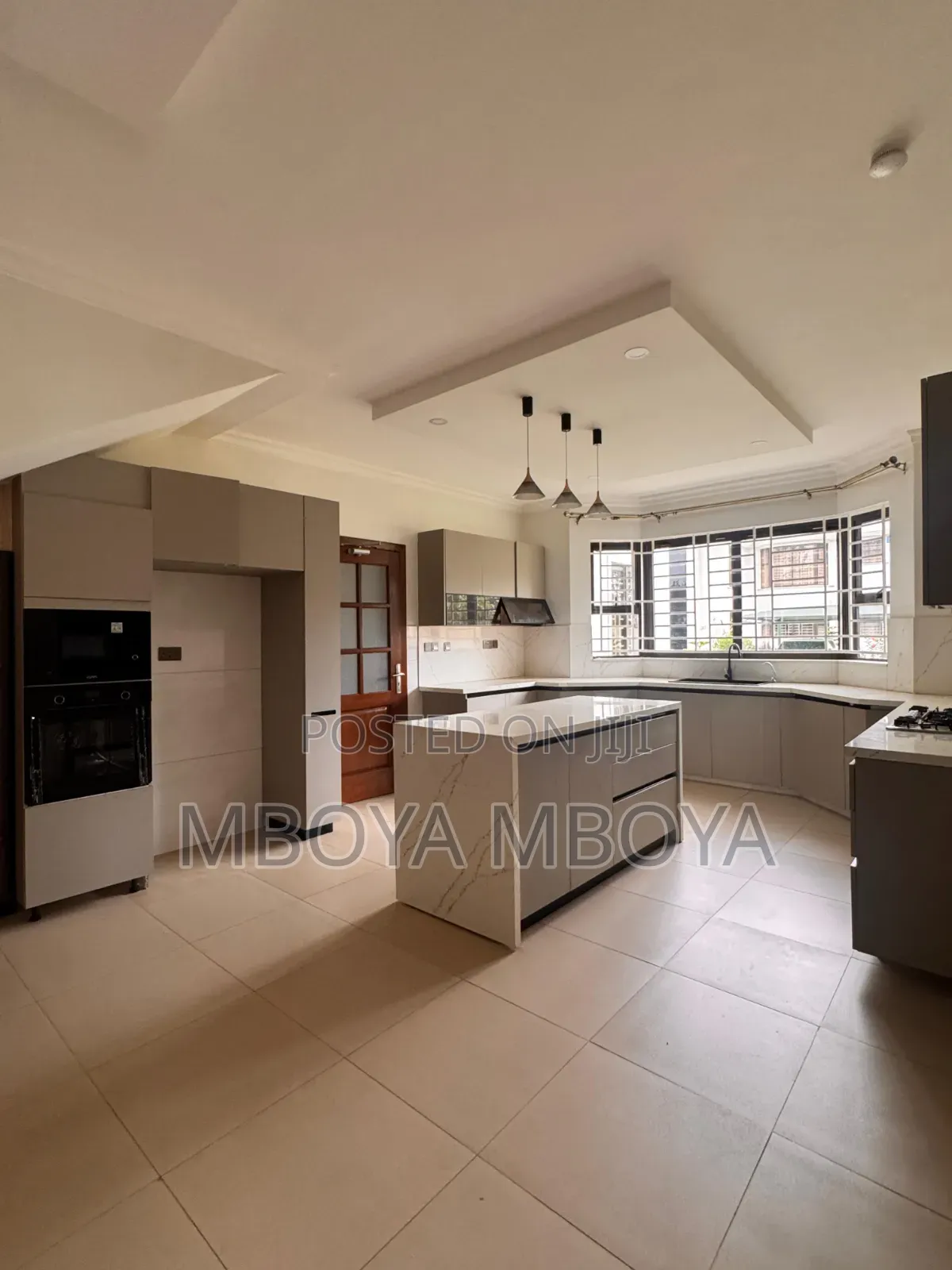 4bdrm Townhouse / Terrace in Karen, Hardy for rent