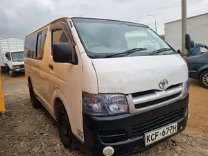 Toyota HiAce 2009 White
