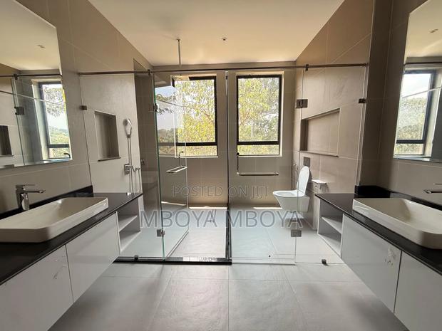 6bdrm Duplex in Spring Valley for rent - thumbnail 8