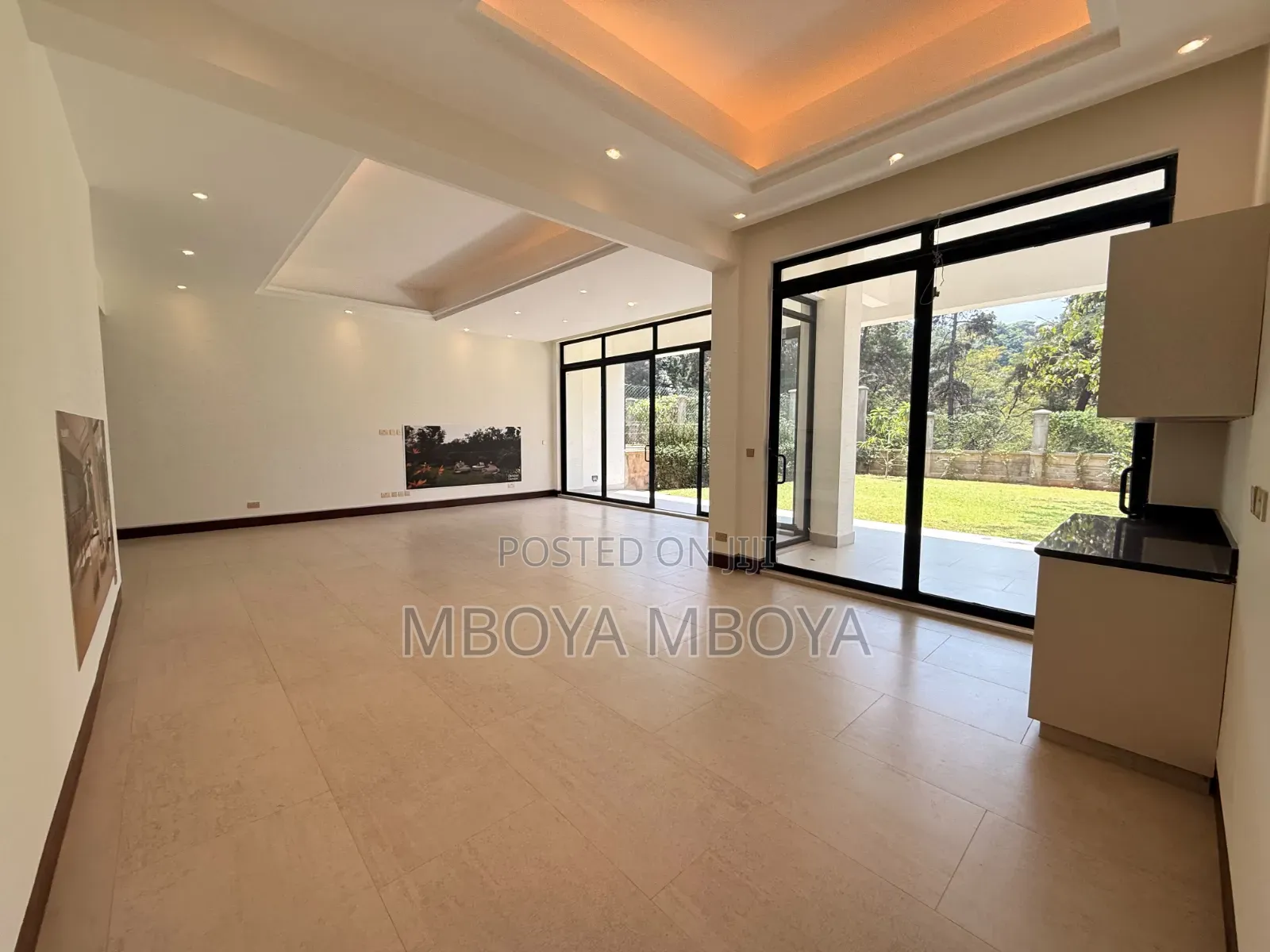 6bdrm Duplex in Spring Valley for rent