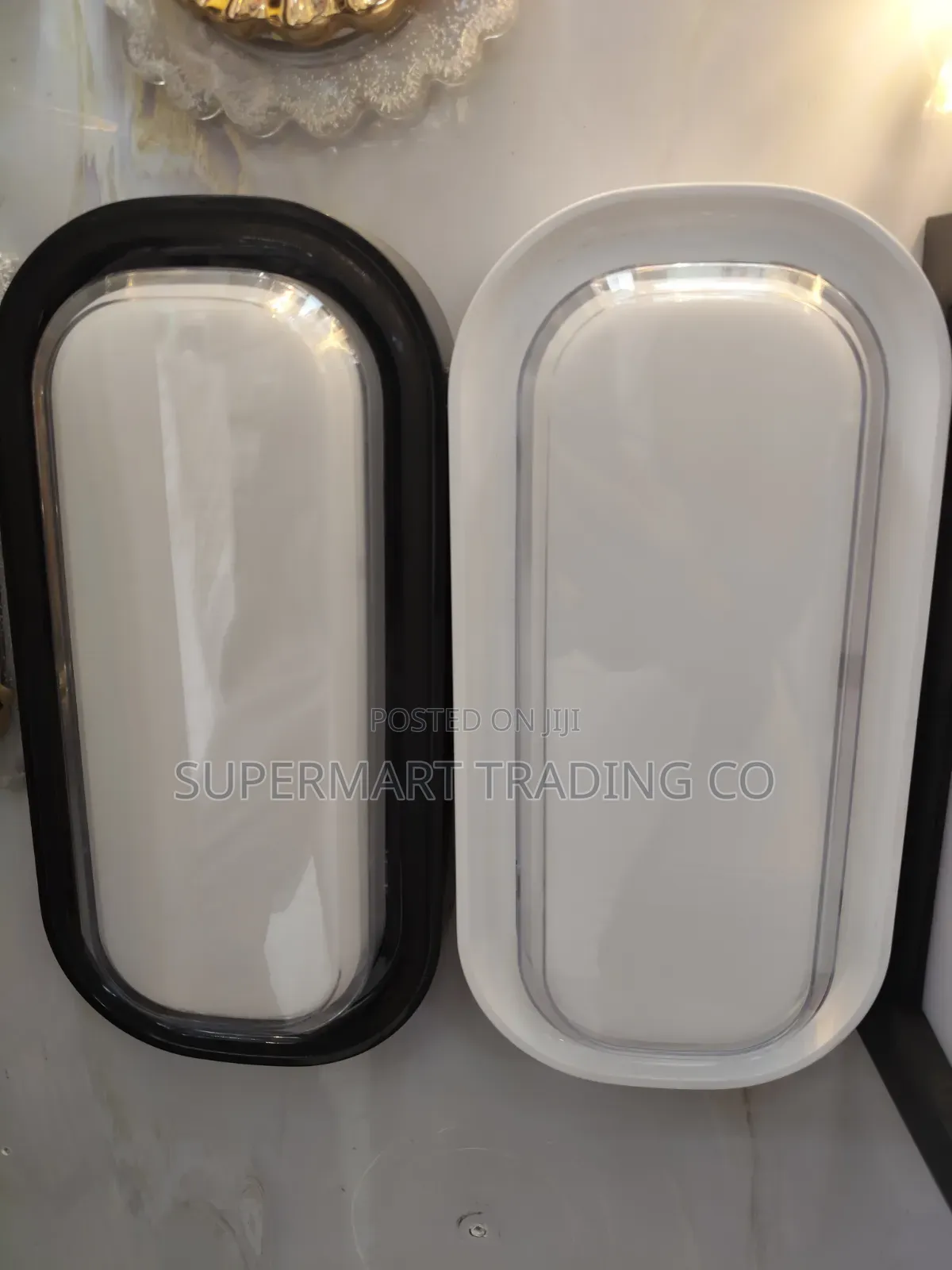 Led Wall Light Black and White Color