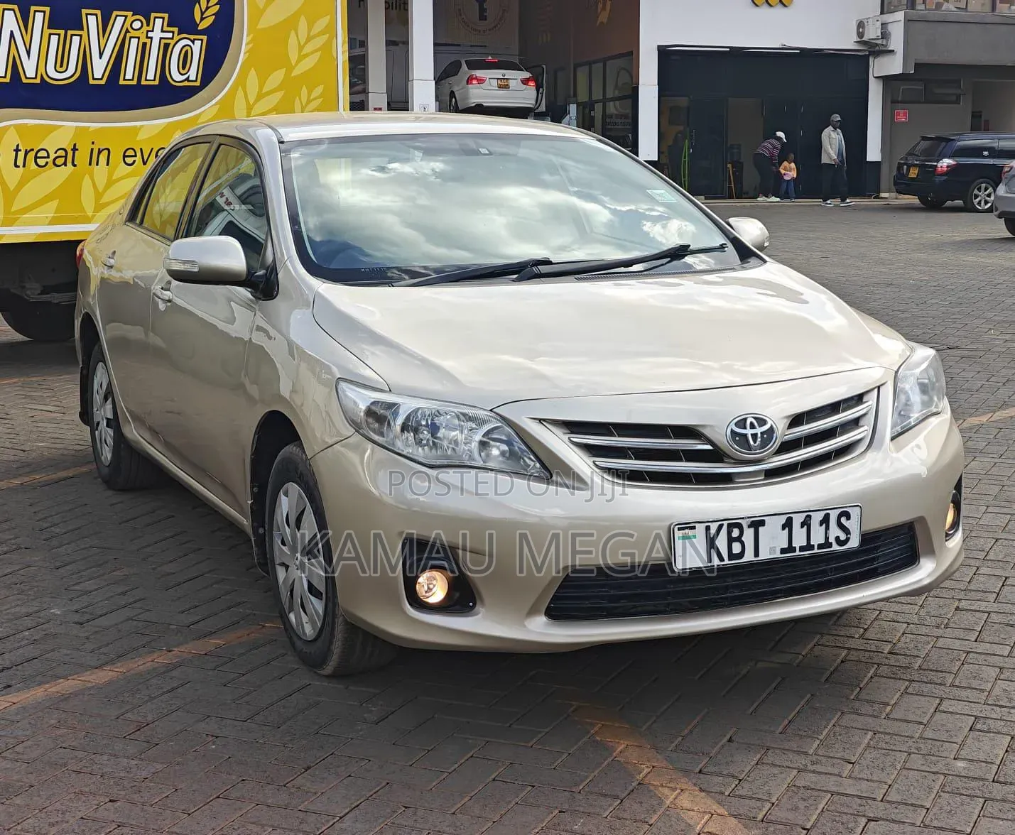Toyota Corolla L 4dr Sedan (1.8L 4cyl 5M) 2012 Beige